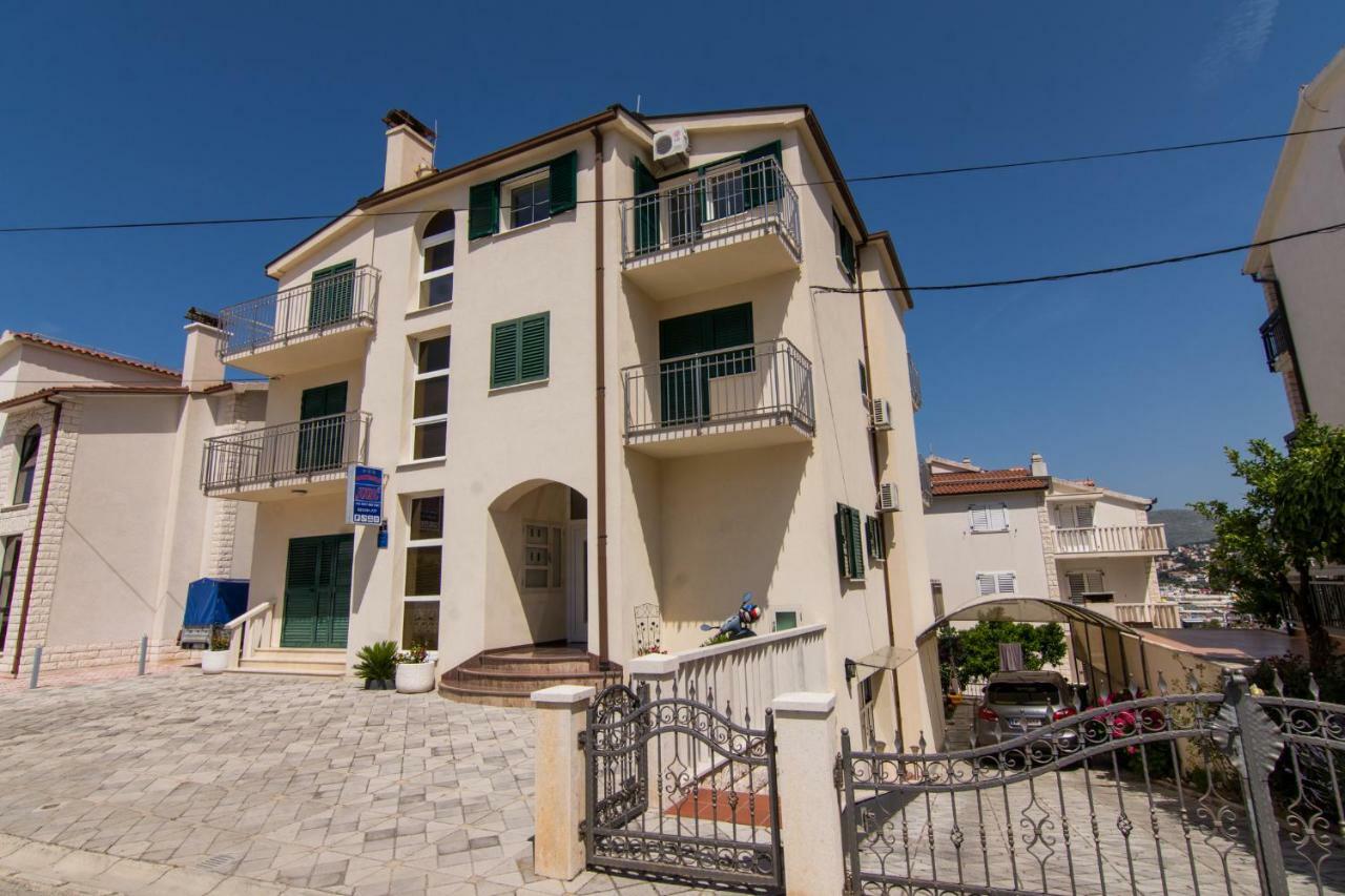 Apartmani Juric Trogir Exterior foto